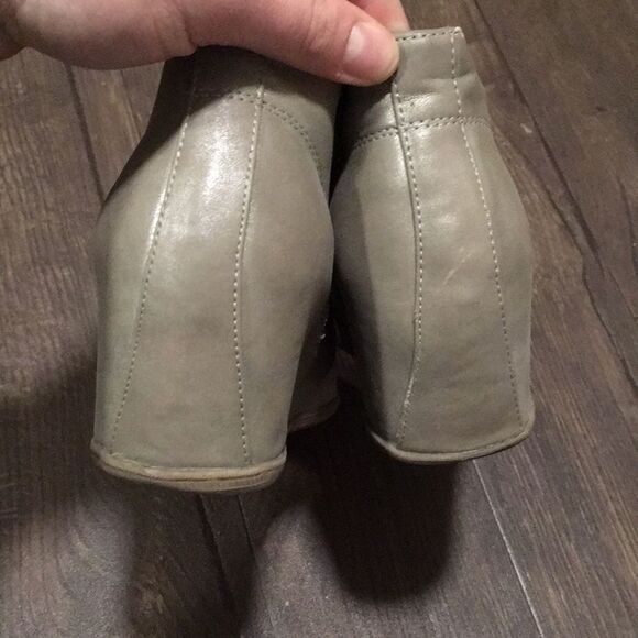 Dolce Vita 7 shimmery gold ankle booties - Picture 4 of 5